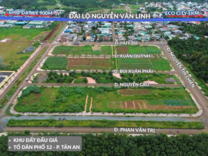 Thông Tin Lô Đất 📐 Diện tích: 5m x 27m (135m²) 📜 Thổ cư: Full 100% 💰 Giá bán: 5 tỷ 150 triệu (thương lượng) Hạ Tầng & Lợi Thế Kinh Doanh 🛣 Đường trước đất rộng 24m, có lan can, vỉa hè 6m 🚗 Lưu lượng giao thông cao, kết nối thuận tiện các trục chính 🏬 Phù hợp kinh doanh đa ngành: showroom, spa, văn phòng, quán cà phê, nhà thuốc, cửa hàng tiện lợi… 📈 Khu vực dân cư đông đúc, nhiều dự án mới hình thành Tiềm Năng Đầu Tư Mặt tiền lớn, dễ khai thác thương mại Giá trị gia tăng theo tốc độ phát triển hạ tầng Thanh khoản cao, phù hợp đầu tư giữ tài sản lâu dài
